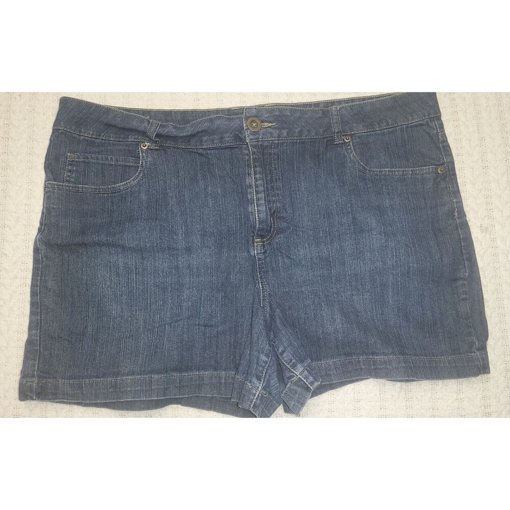 Merona Women’s Stretch Denim Blue Jean Bermuda Shorts Size 18